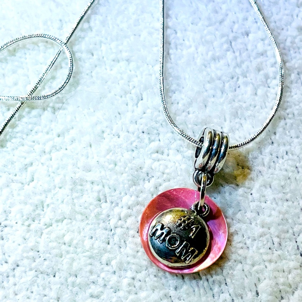 #1 Mom Necklace